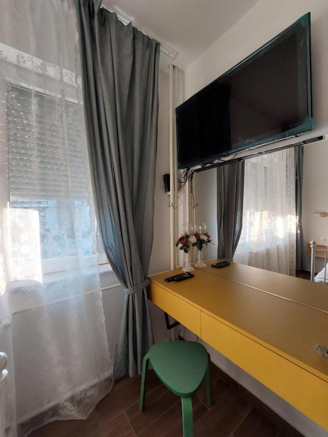 Home Apartment Luna Skopje Exterior photo